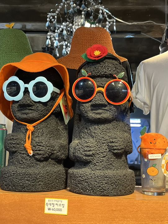 봄의 제주, 바람 따라 걷는 감성 여행