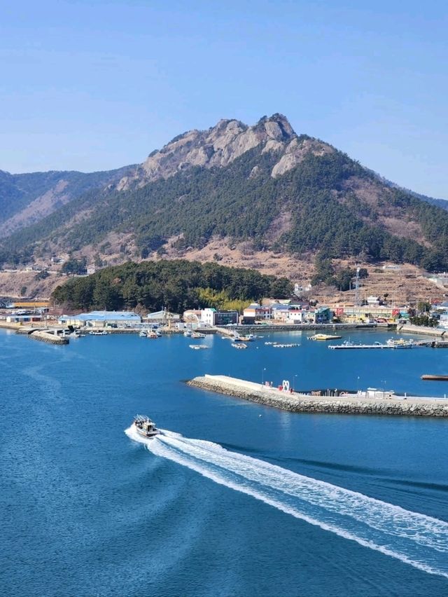Island Hike Goals, Saryangdo Is Tiny But Mighty