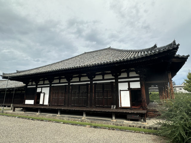 元興寺：在奈良的歷史長河中探索千年古寺的靜謐之美！