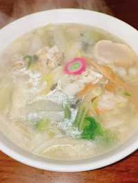 地元で愛される家庭的な大衆食堂