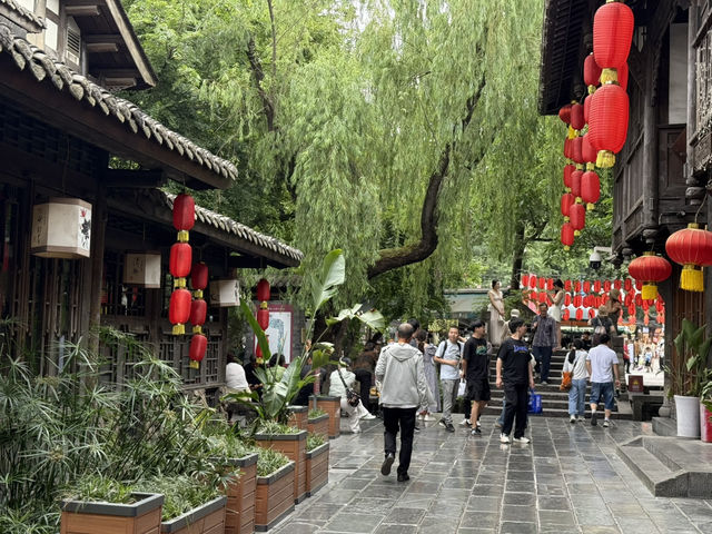 【中国・成都 錦里古街】まるで映画の世界。写真好きにも食べ歩き派にもたまらない場所！