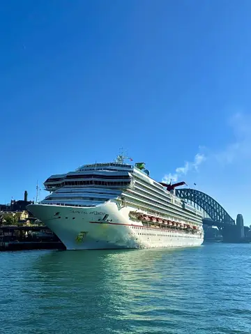 A Cute and Cozy Australia Trip That Feels Like Morning Sunshine