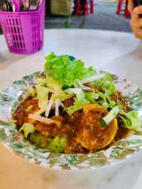 Beyond the Bowl: Muar Soup House – Where Authentic Flavors & Big Portions Reign!