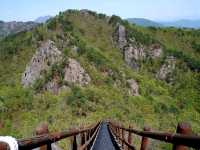 Quiet Trails & Craggy Peaks