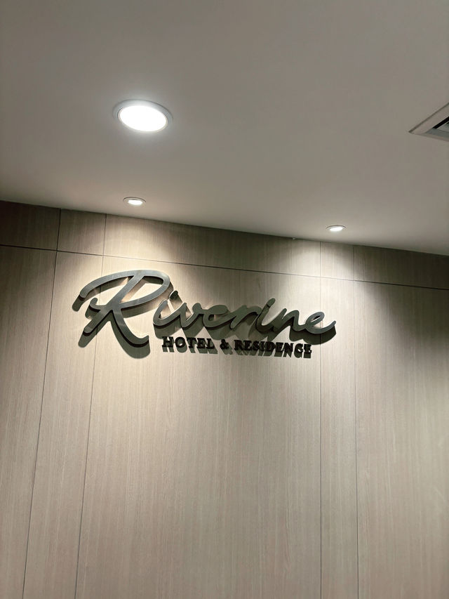 Staycation ที่ Riverine Place Hotel & Residence