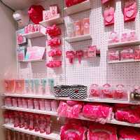 MINISO Magic in Toppen: Disney, Sanrio & So much Crayon Shinchan! 