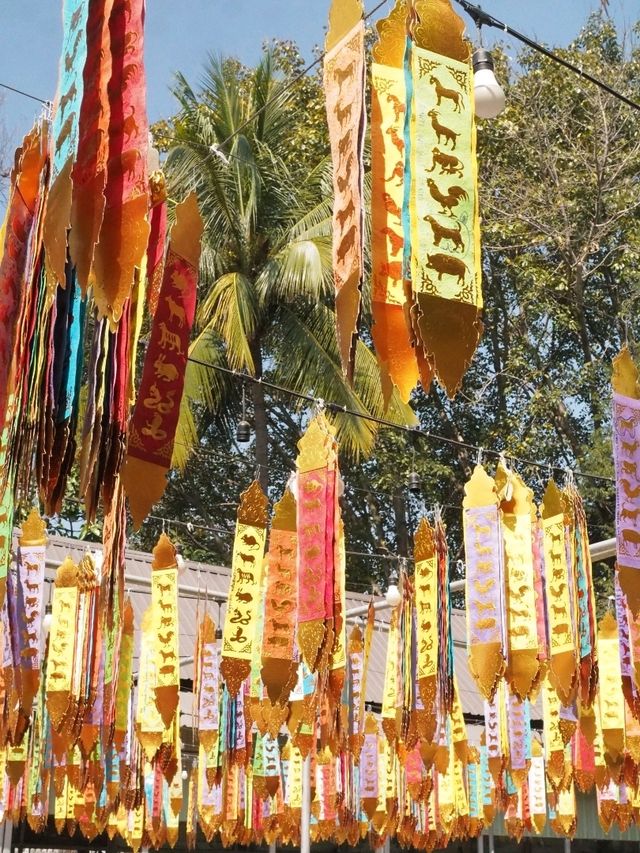 【晴れた日は写真映え間違いなし！】チェンマイのかっこいい寺院🇹🇭