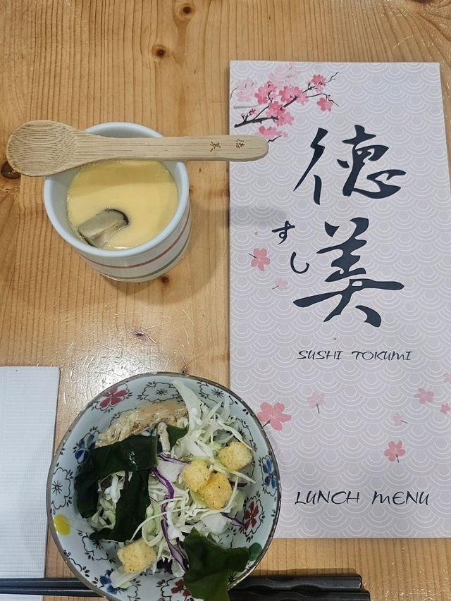 新舊交融嘅美味發現，官塘鬧市中性價比高的壽司店