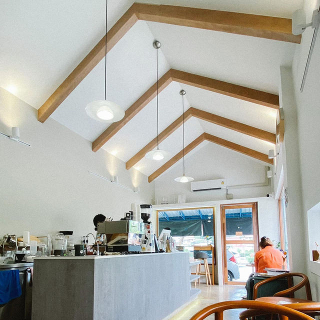 In Good Hands Coffee & Bakery