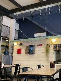 Chill Vibes at Summer Breeze Cafe