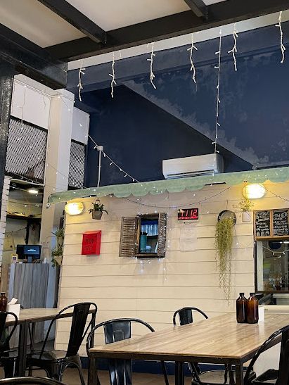 Chill Vibes at Summer Breeze Cafe