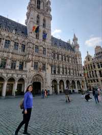 Gilded Showstoppers: A Whirl Around Brussels’ Grand Place!