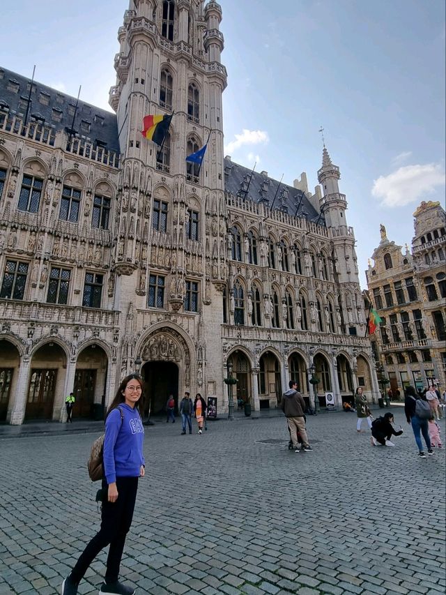 Gilded Showstoppers: A Whirl Around Brussels’ Grand Place!