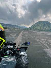 🔥 Into the Ashes: The Epic Journey to Mount Bromo 🌋