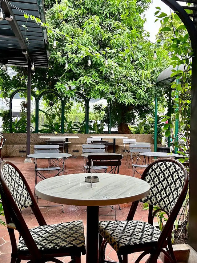 Levant Boulangerie & Restaurant