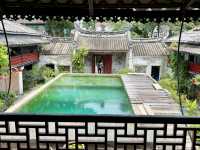 A 230 years old mansion hidden in the modern city  