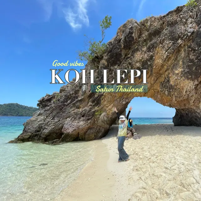 ไปเที่ยวเกาะหลีเป๊ะกันนน🌊🚢🏝️