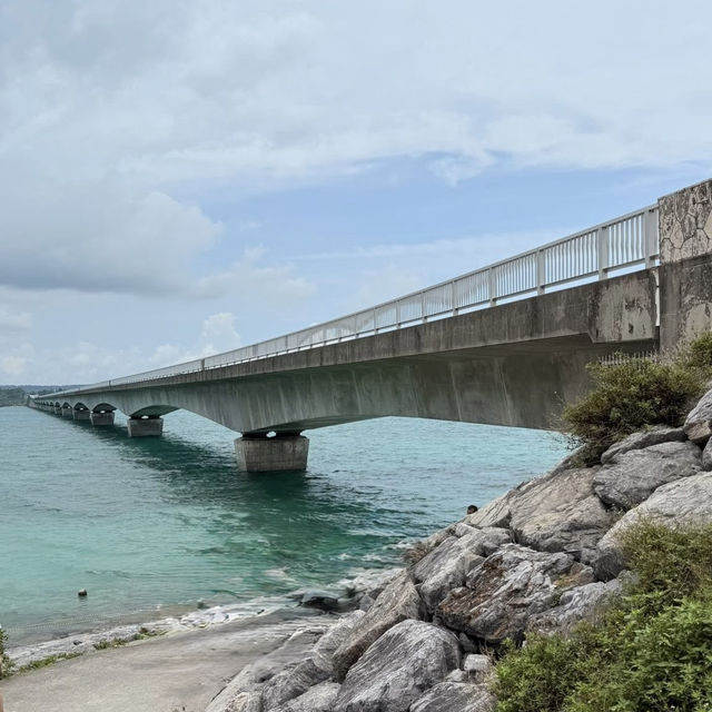 Kouri Island: Okinawa’s Tiny Paradise – A Solo Traveler’s Day Trip Dream"** 🌊🌴 