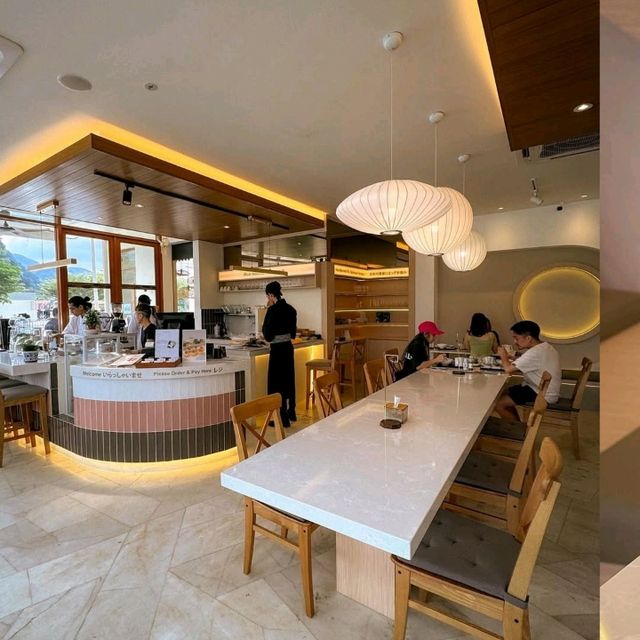 Muzi Matcha Cafe