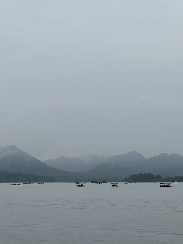 West Lake: Hangzhou: Where Poets, Emperors & Mist Crowned Hills Paint Paradise