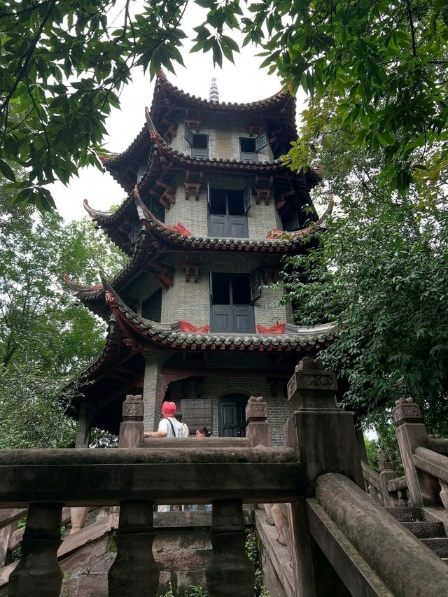 Chengdu’s Landmarks Are Chill, Cool, and Kinda Epic