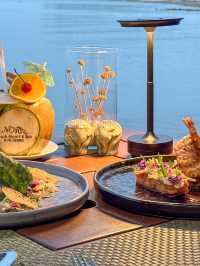Nora Beach Resort and Spa ที่พักสไตล์ทรอปิคอล
