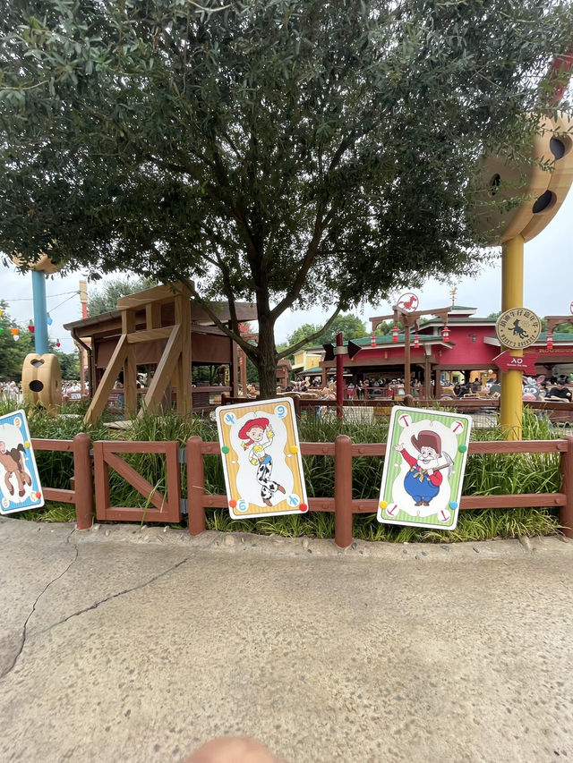 พาตะลุย TOY STORY LAND 🦖