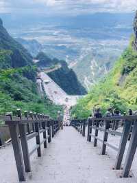999 Steps to the Sky: Conquer Tianmen Cave