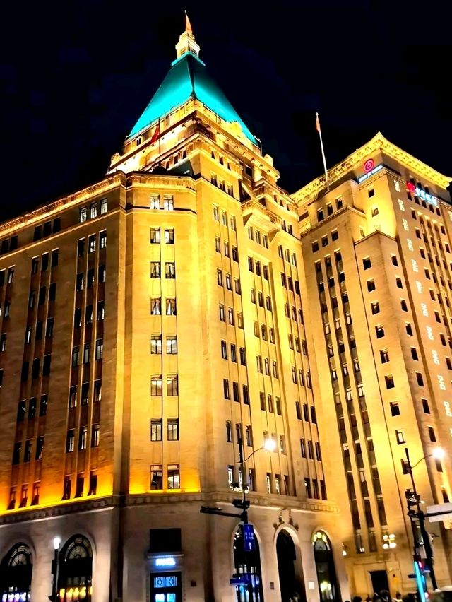 Timeless Stroll Along The Bund, Shanghai