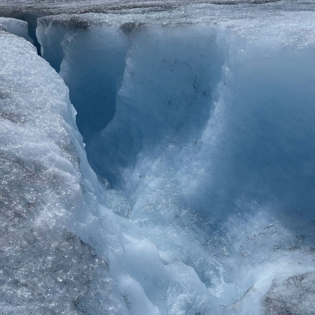 Nigardsbreen Glacier – A Frozen Wonder of Norway