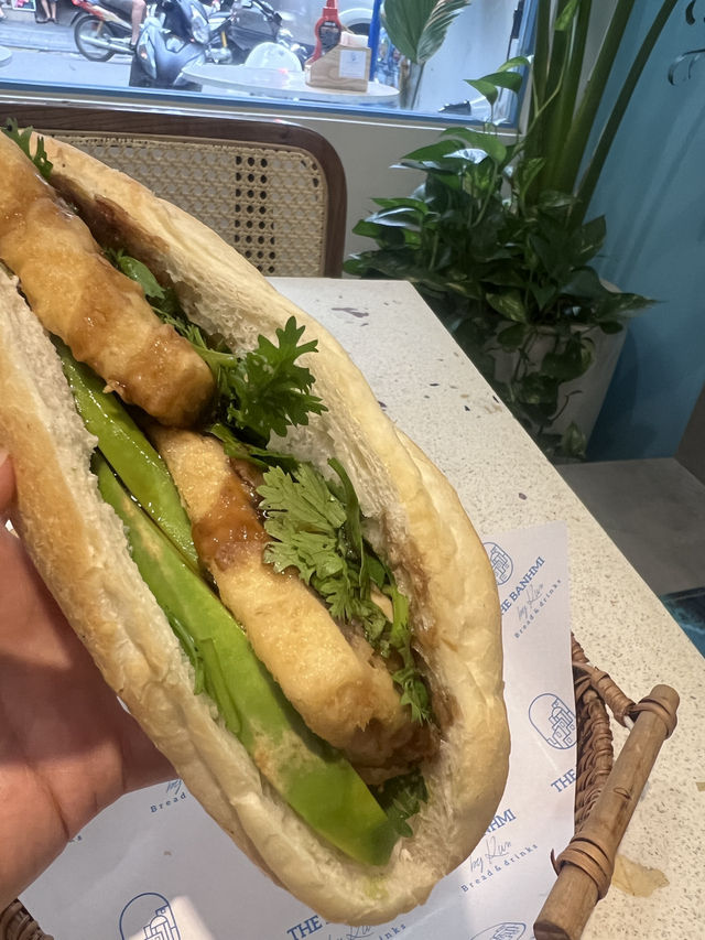 🥖 ハノイで味わう絶品バインミー「The Binhmi」 🥖 ハノイで味わう絶品バインミー「The Binhmi」