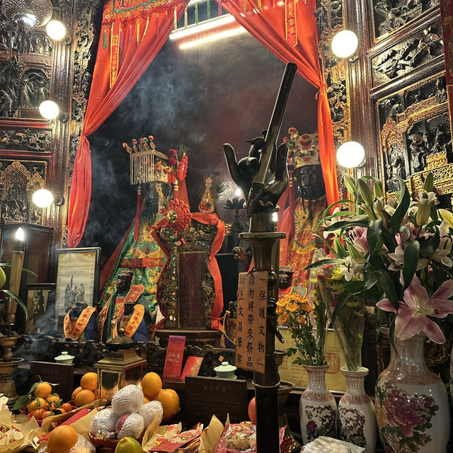 Man Mo Temple
