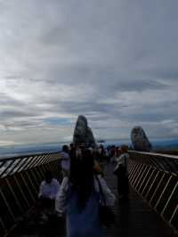 ดานัง บานาฮิลล์ในวันที่ฝนตก