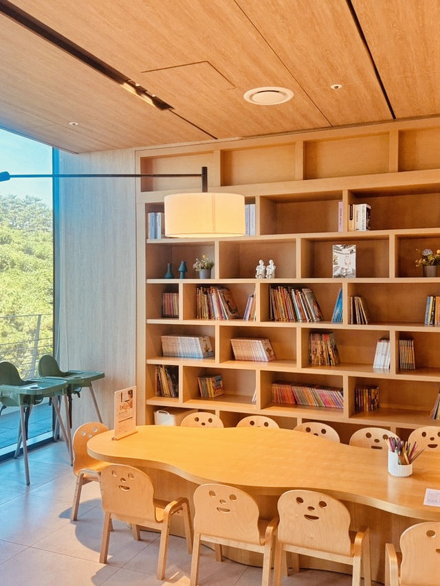 Modern Ocean Stay✨