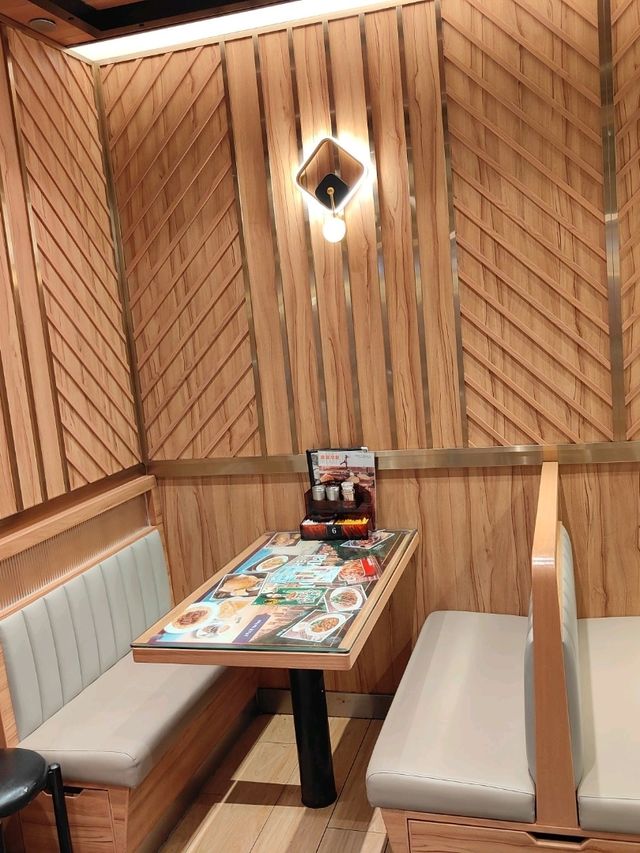 ชิมอาหารฮ่องกงที่ Kowloon Restaurant