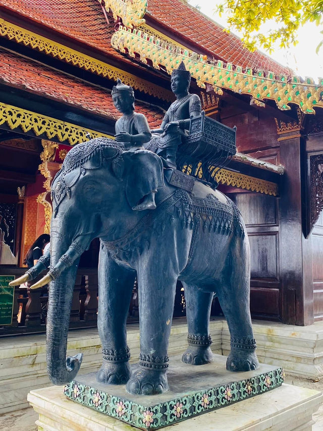 泰國🇹🇭清邁 此生看過最金光閃閃的寺廟｜素帖寺 雙龍寺
