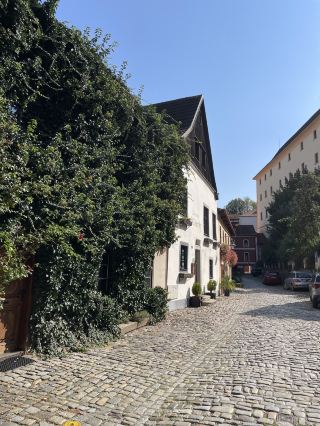 รีวิวหมู่บ้าน Cesky Krumlov Srnín 🏘️