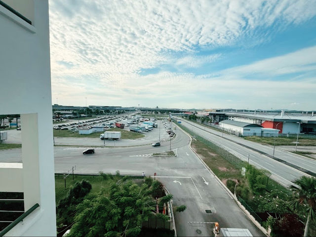 Tune Hotel KLIA Aeropolis: The Go-To Transit Stay in Sepang 🚀✨ Tune Hotel KLIA Aeropolis: The Go-To Transit Stay in Sepang 🚀✨