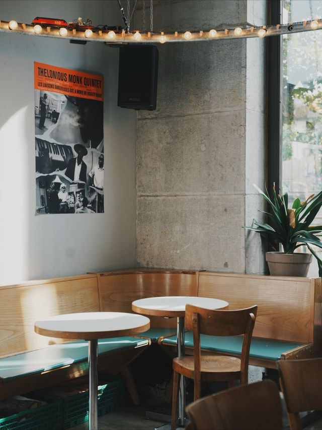 瑞士旅行 在黑膠與咖啡之間,遇見日內瓦的慢節奏 瑞士旅行 在黑膠與咖啡之間,遇見日內瓦的慢節奏