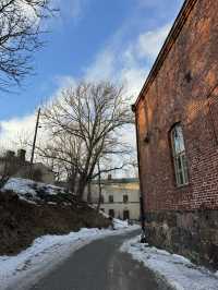 SUOMENLINNA: HELSINKI’S ICONIC ISLAND FORTRESS 🏰🌊🇫🇮
