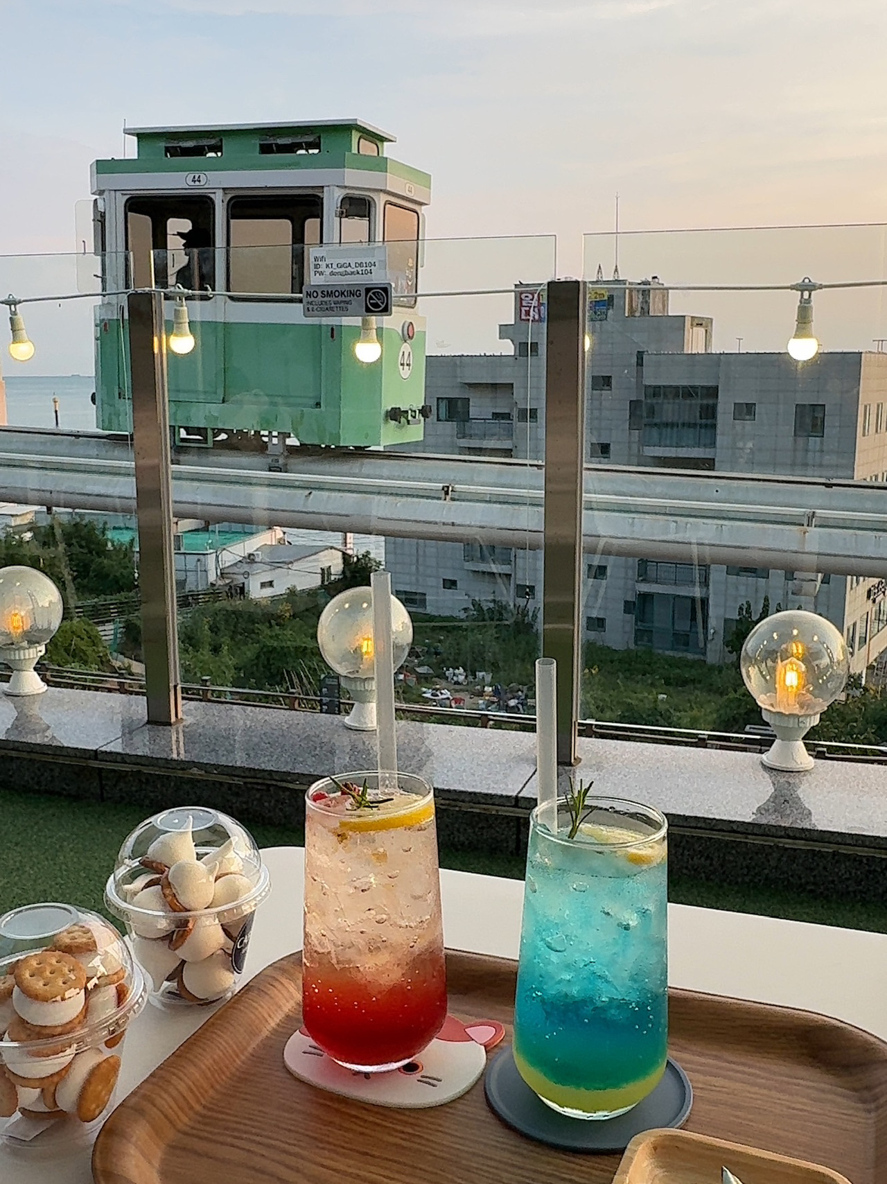 🇰🇷 Busan Phần 2: Đừng khóc nếu bạn lỡ chuyến tàu con thoi! "Phương án thay thế đẹp nhất" của Haeundae, Busan đã được hé lộ 🚃✨