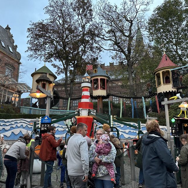 哥本哈根趣伏里公園（Tivoli Gardens）