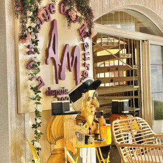 Lilac hues for a cozy meal!