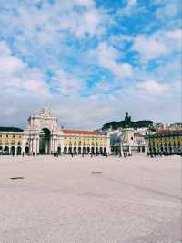 🌟 Discover the Charm of Praça do Comércio in Lisbon 🇵🇹🚶‍♂️