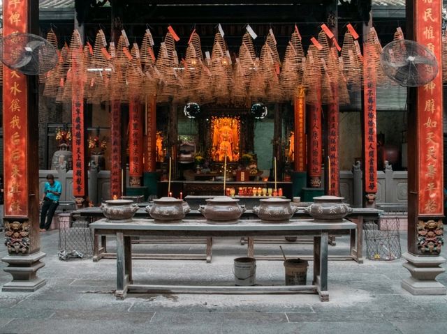 The magic of Chua Quan Am 🇻🇳