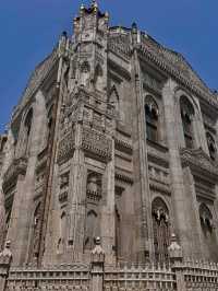 Valide Sultan Mosque, Türkiye: Graceful Legacy of Ottoman Queens