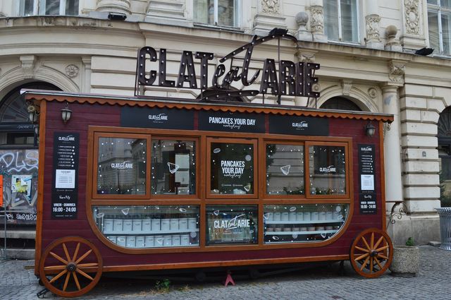What to See & Do in Romania’s Eclectic Capital 🇷🇴✨