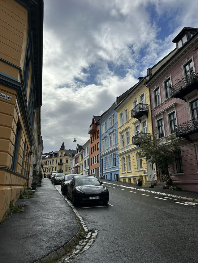 🌄 Bergen: Norway’s Gateway to Fjords