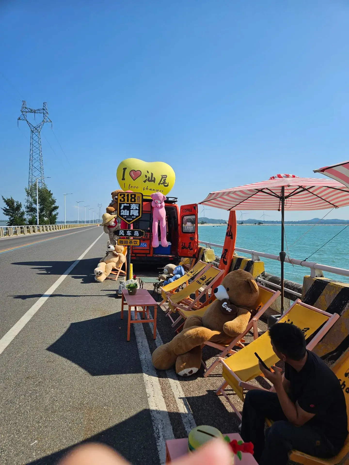 跟著 Trip.com 包車暢遊汕尾，舒適又貼心的一日遊體驗