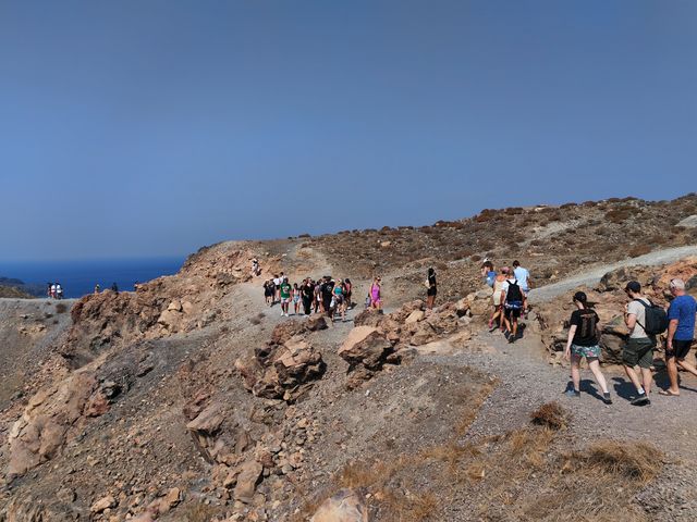 聖托里尼卡美尼火山島